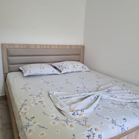 Rooms For Rent Durrës Buitenkant foto