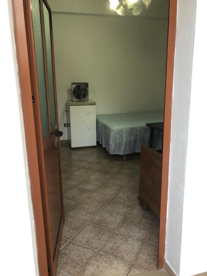 Rooms For Rent Durrës Buitenkant foto