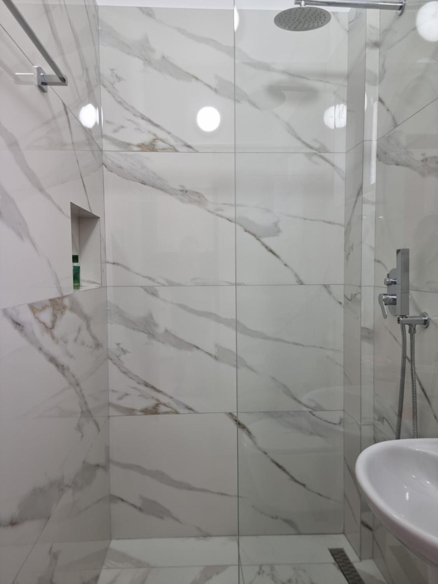 Rooms For Rent Durrës Buitenkant foto