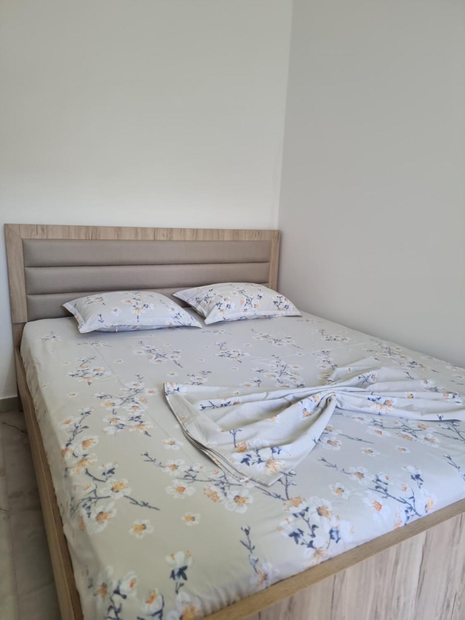Rooms For Rent Durrës Buitenkant foto
